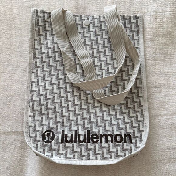Lululemon Reusable Shopping Bag Small - Picture 3 of 4